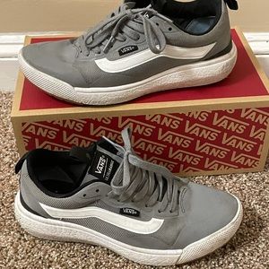 Boys/Men’s Vans size 6